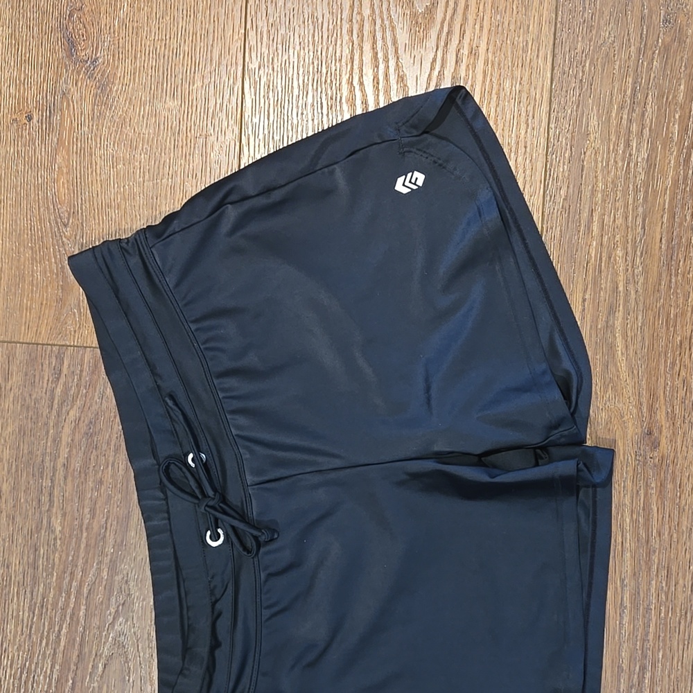 FREE COUNTRY ATHLETIC SHORTS.. #6854 - Picture 3 of 6